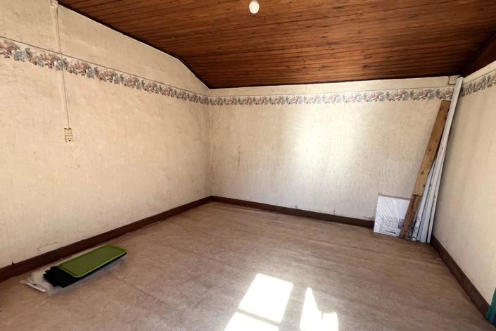 Image No.24-5 Bed House for sale