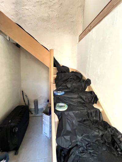 Image No.31-5 Bed House for sale