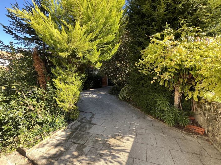 Image No.4-5 Bed House for sale