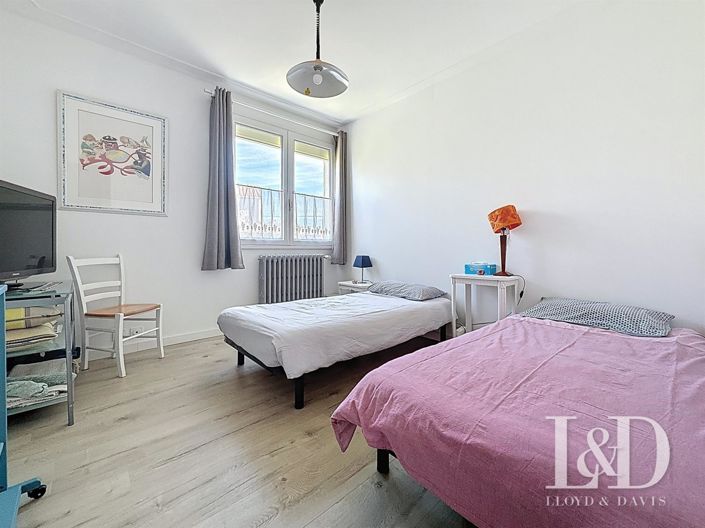 Image No.11-4 Bed House for sale