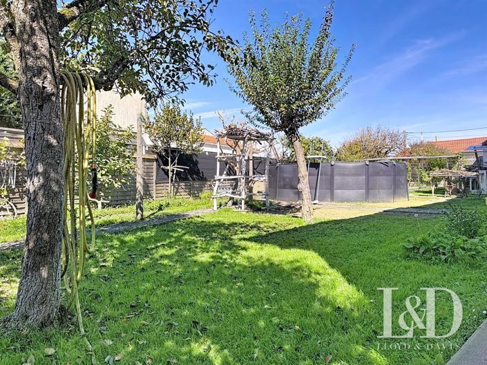 Image No.17-4 Bed House for sale