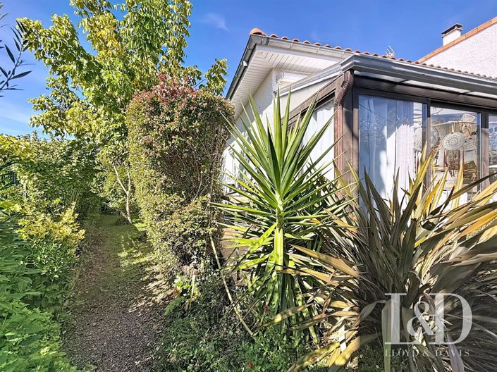 Image No.25-4 Bed House for sale