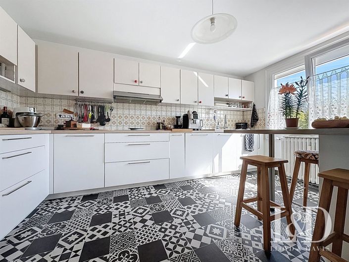 Image No.5-4 Bed House for sale