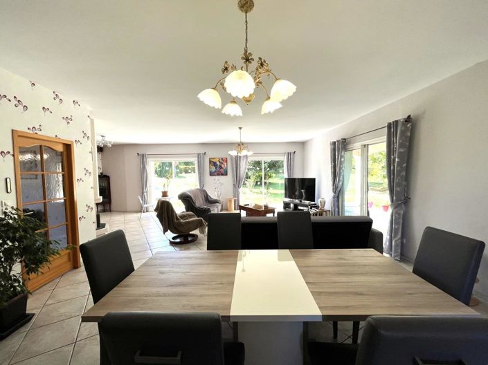 Image No.9-4 Bed House for sale