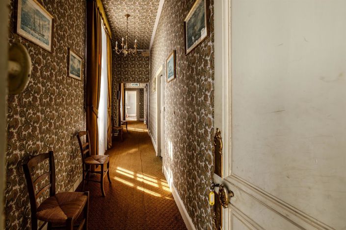 Image No.6-5 Bed House for sale