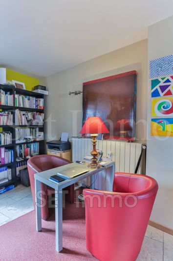 Image No.4-2 Bed House for sale