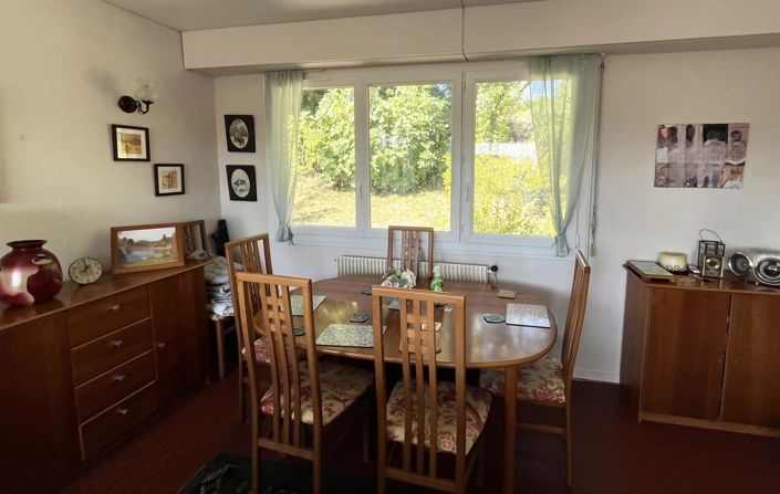 Image No.10-3 Bed House for sale