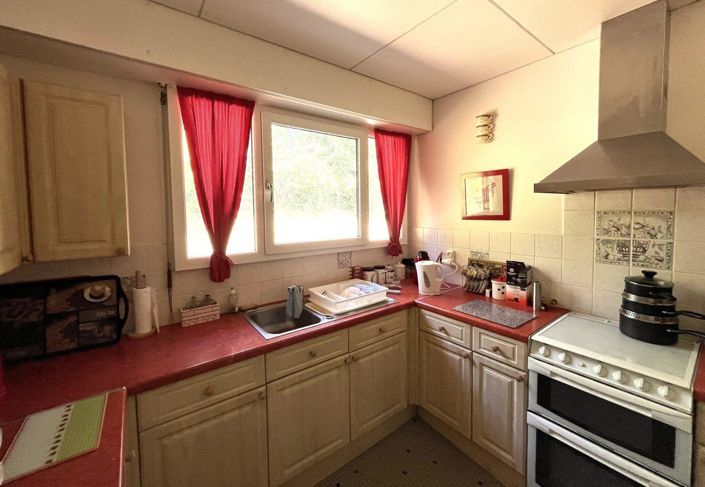 Image No.11-3 Bed House for sale