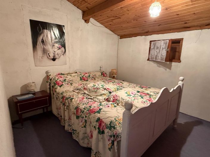 Image No.10-8 Bed House for sale