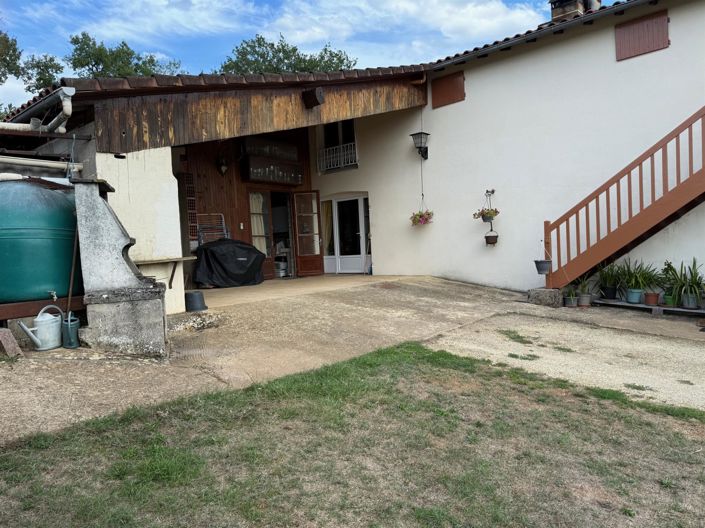 Image No.19-8 Bed House for sale