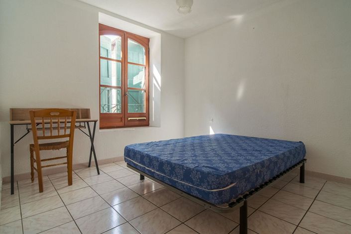 Image No.16-8 Bed House for sale