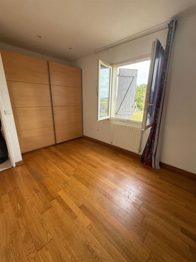 Image No.17-3 Bed House for sale