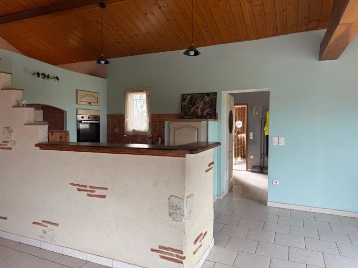 Image No.9-3 Bed House for sale