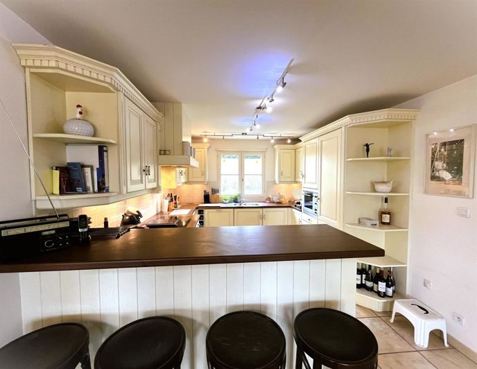 Image No.12-4 Bed House for sale