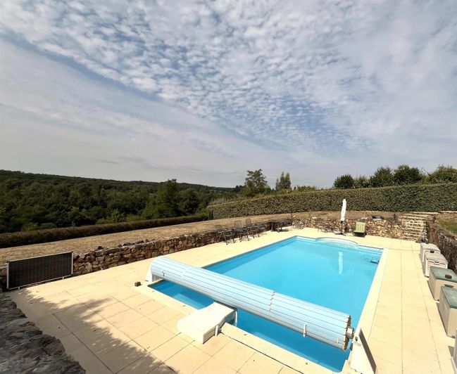 Image No.15-4 Bed House for sale