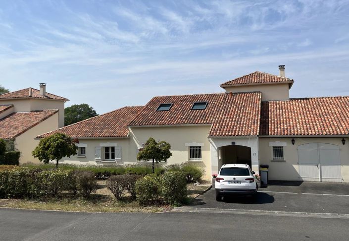 Image No.2-4 Bed House for sale