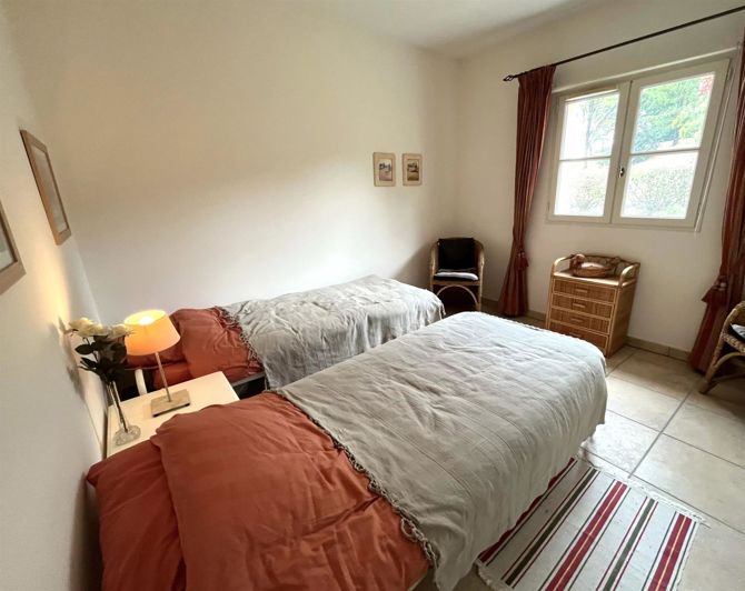 Image No.22-4 Bed House for sale