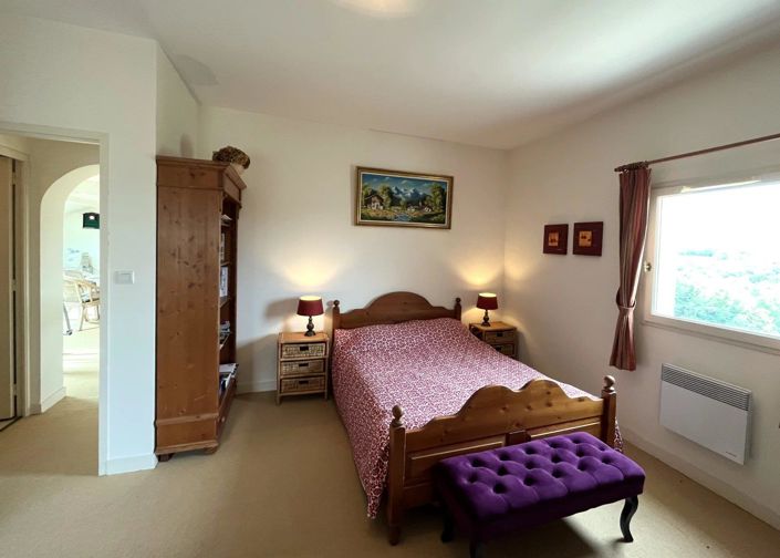 Image No.30-4 Bed House for sale