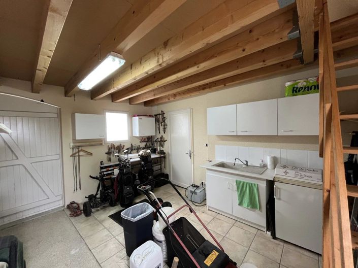 Image No.35-4 Bed House for sale