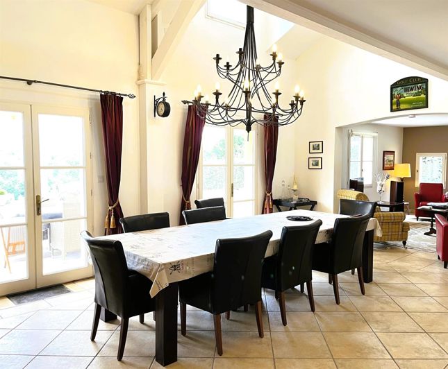 Image No.4-4 Bed House for sale