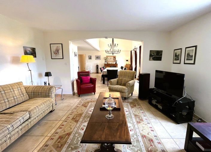 Image No.7-4 Bed House for sale