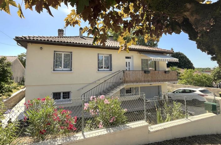 Image No.1-3 Bed House for sale