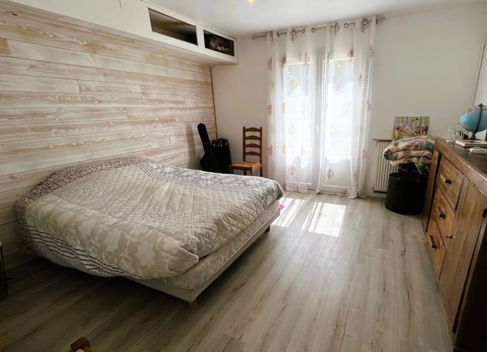 Image No.21-3 Bed House for sale