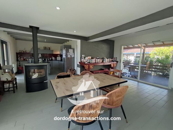 Image No.5-Maison de 3 chambres à vendre à Dordogne