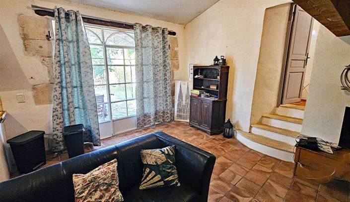 Image No.10-3 Bed House for sale