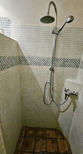 Image No.11-3 Bed House for sale