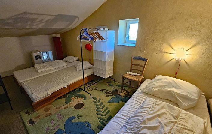 Image No.8-3 Bed House for sale