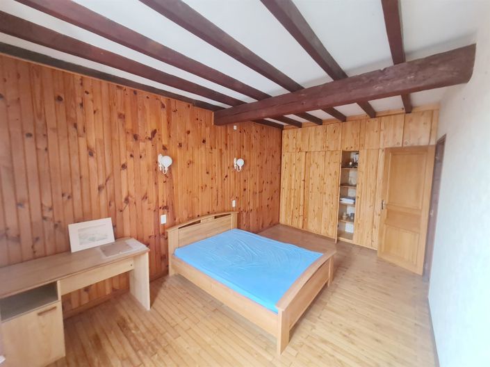 Image No.8-3 Bed House for sale