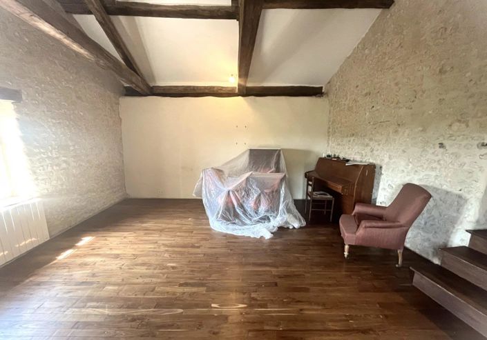 Image No.12-3 Bed House for sale