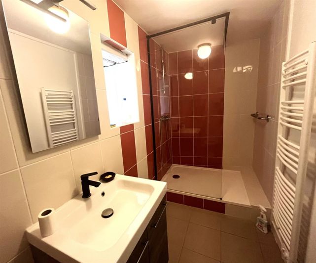 Image No.14-3 Bed House for sale