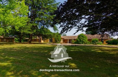 1 - Villefranche-de-Lonchat, Maison