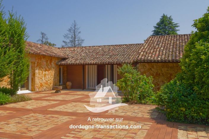 Image No.2-5 Bed House for sale