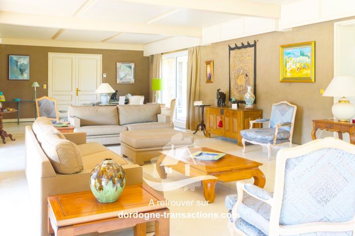 Image No.4-5 Bed House for sale