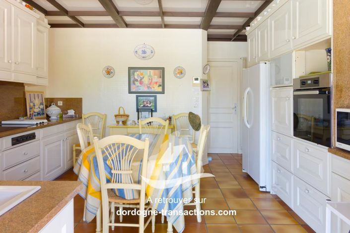 Image No.5-5 Bed House for sale