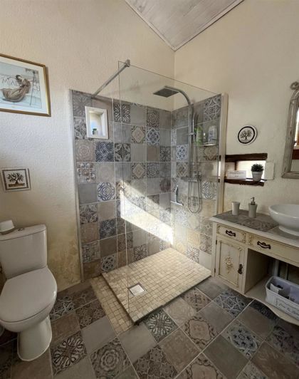 Image No.28-9 Bed House for sale