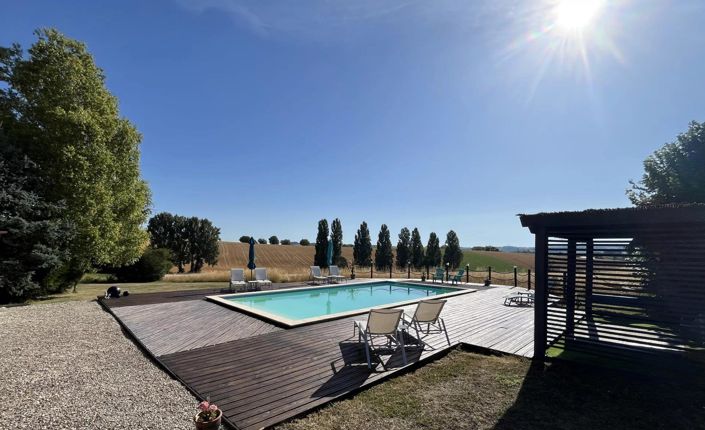 Image No.34-9 Bed House for sale