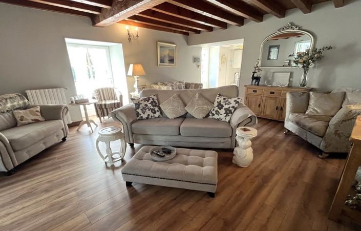 Image No.4-9 Bed House for sale