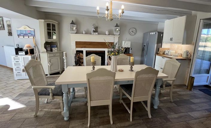 Image No.5-9 Bed House for sale