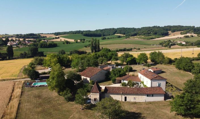 Image No.52-9 Bed House for sale