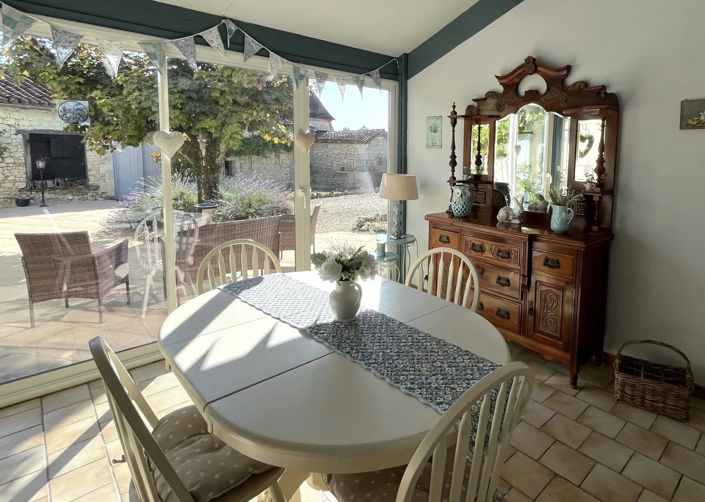 Image No.6-9 Bed House for sale