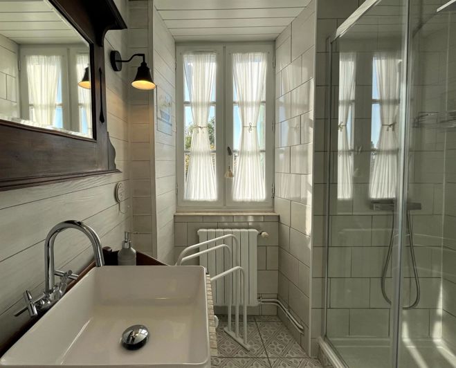 Image No.9-9 Bed House for sale