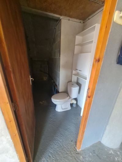 Image No.18-3 Bed House for sale