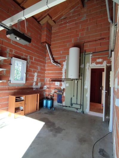 Image No.10-5 Bed House for sale