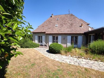 6 Bed House for sale