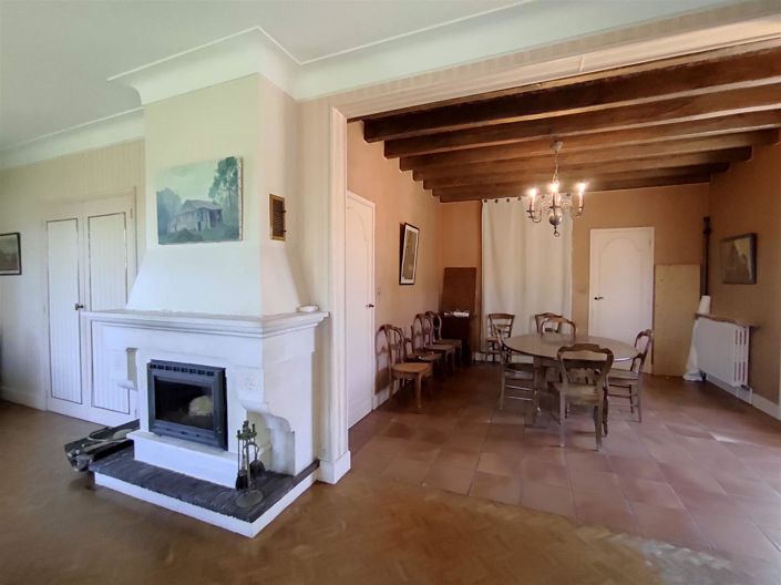 Image No.6-6 Bed House for sale