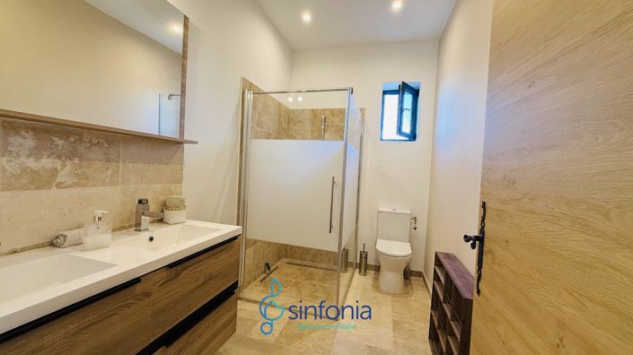 Image No.12-Propriété de 5 chambres à vendre à Uzès